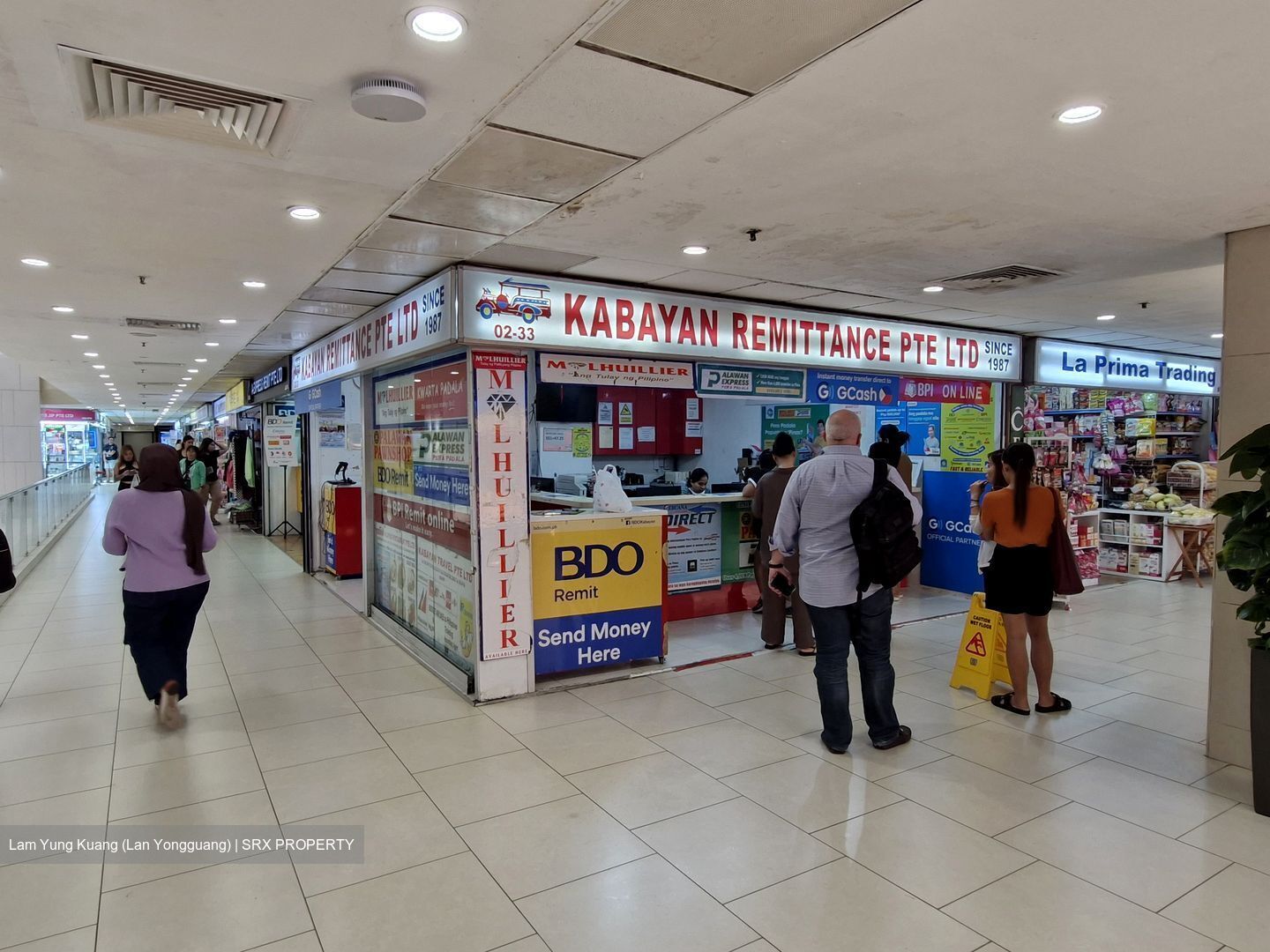 Lucky Plaza (D9), Retail #594370711